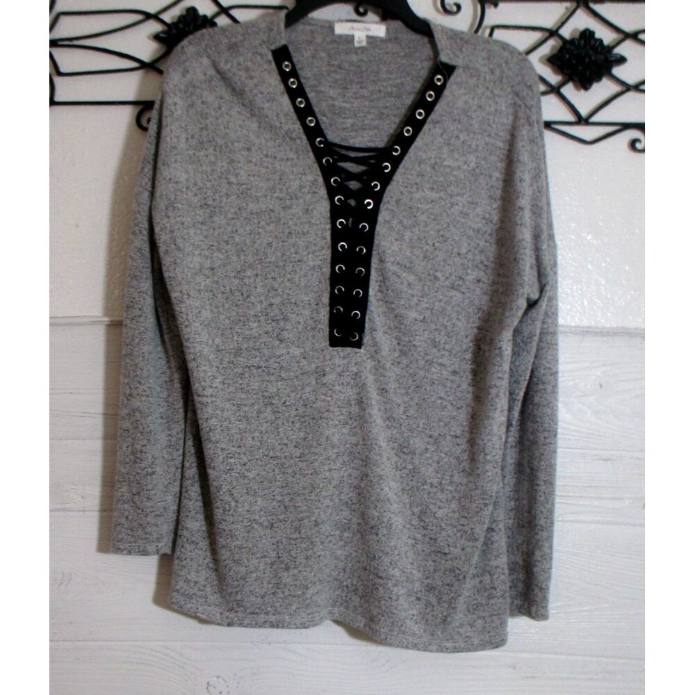 Active USA Knit Top Women's Size L Long Gray V Neck